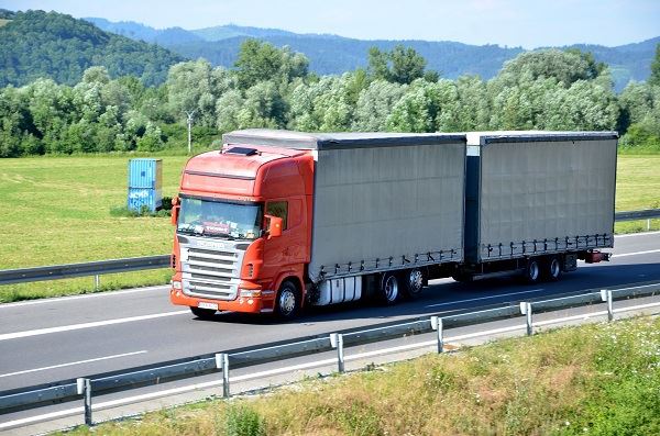 Truckers Opposed To The ELD To Log On Duty